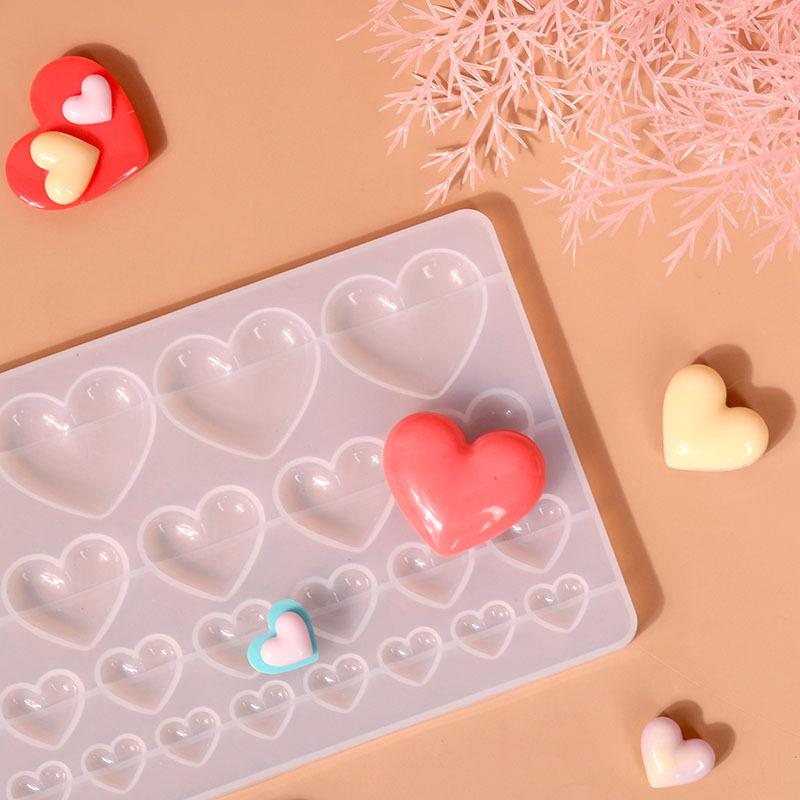 シリコーンモールドハート型ペンダント 3 サイズケース樹脂  - Resin Craft Workshop のレビューと価格